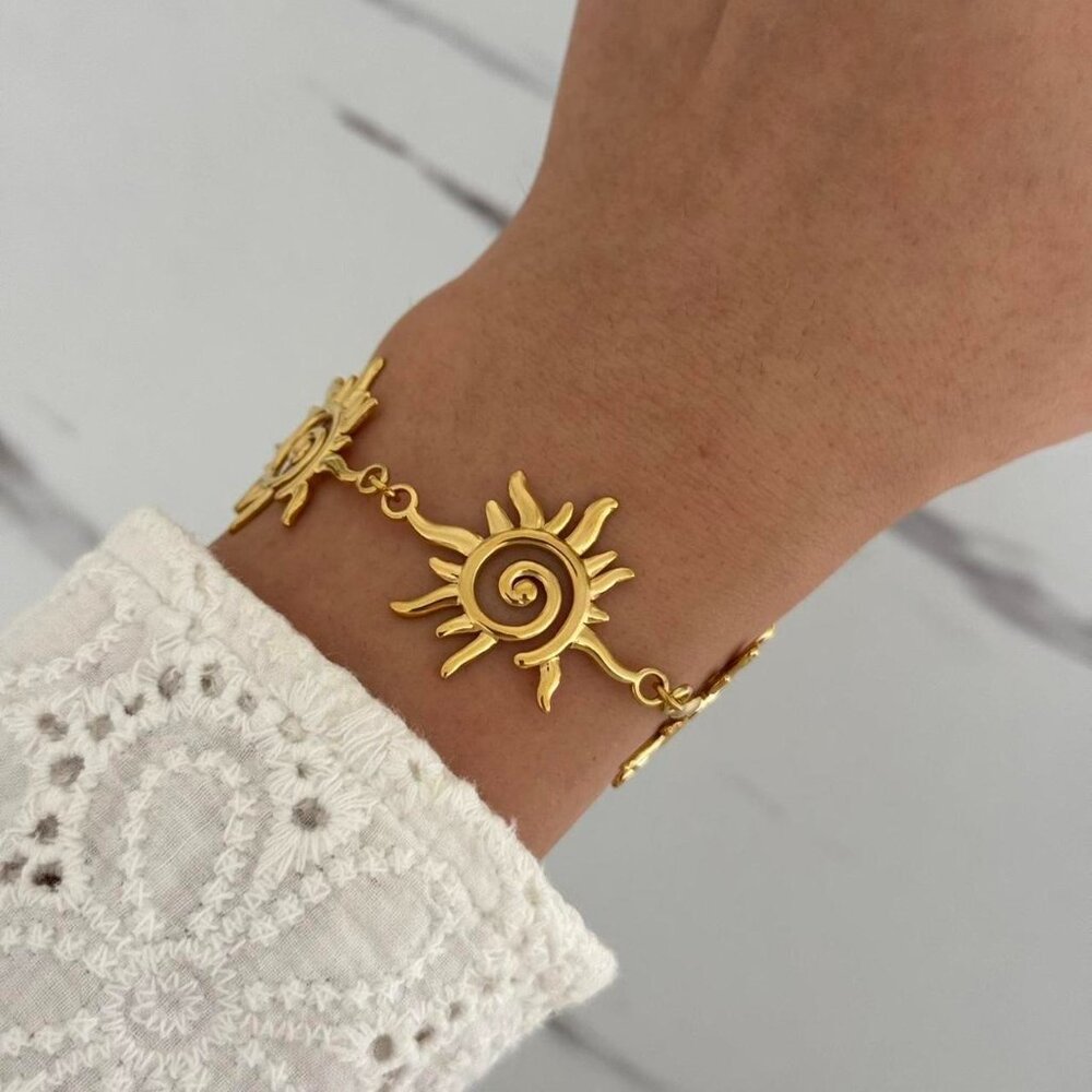 SKU:0174 Gold Sun Shaped Women Casual Fashion Bracelet Stainless steel +gift bag